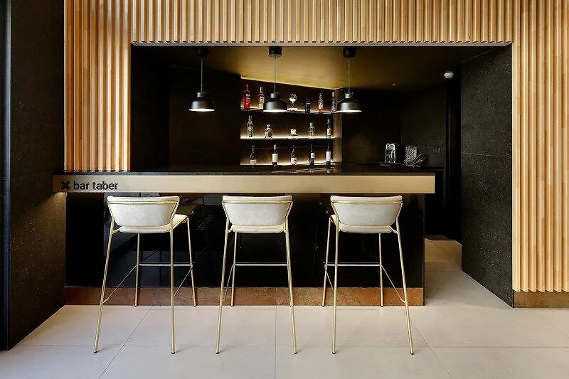 Hcc Taber Hotel Barcelona 3*,