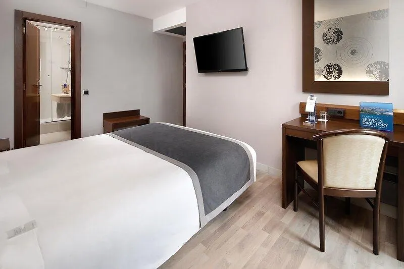 Hcc Taber Hotell Barcelona 3*,
