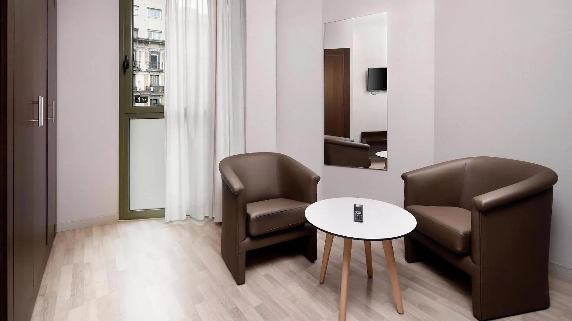 Hcc Taber Hotell Barcelona 3*,
